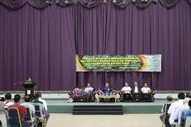 Majlis pensijilan minyak sawit malaysia (mpocc) ikrar akan terus menyemak semula dan menambah baik program pensijilannya bagi menjamin pengeluaran minyak sawit yang lestari. Majlis Penutupan Program Kesedaran Pensijilan Minyak Sawit Mampan Malaysia Dun67 Net