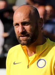 Bernie sanders, first of his name, wearer of mittens, sitter of chairs pic.twitter.com/1j6p8mrdlr. Inter S Reserve Goalie Gets 2nd Red Card Despite Not Playing This Season Daily Sabah