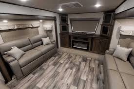 With a two bedroom rv, you can comfortable fit up to twelve guests. 13 Fifth Wheel Rvs With A Front Living Room Illustrated Examples