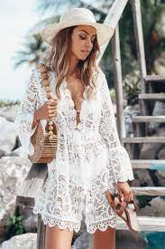 Le buste se noue dans le dos. Robe Blanche Dentelle Boheme Miss Boheme