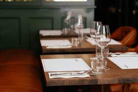 Rząd chce zezwolić na otwarcie restauracji 18 maja. Kiedy Otwarcie Restauracji Wiceminister Zdradzila Mozliwy Termin Branza Nie Bedzie Zadowolona Eska Pl