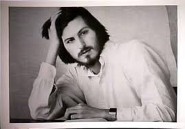 In A Little Seen Early Apple Video Jobs And Wozniak Talk About The Company S Beginnings Steve Jobs Apple Steve Jobs Person