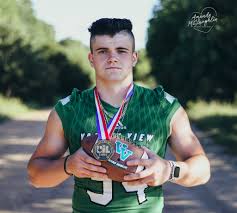 Rachael Byrom (@rachaelnbyrom)