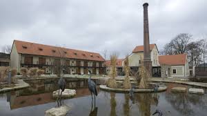 Za dům zaplatil 200 tisíc korun. Irozhlas Vila Na Capim Hnizde Mela Od Zacatku Slouzit Pro Soukrome Ucely Babise Nesmysl Komentuje Premier Hospodarske Noviny Ihned Cz