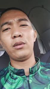 May sticker na tayo , sino may want basta nakafollow and share bali ,  kokonti palang kasi pricey pa ngalang hehehe , 😅 @topfans Morzky Waffle's  Idol John TV Tolonggis Tv Monciar