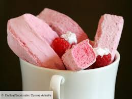 Recette Guimauves Aux Framboises Ingredients 4 Personnes 200 G De Sucre Cristal 100 G De Sucre Glace 100 G De Fec Recette Recette Guimauve Alimentation