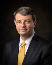 Amelia Knisely (@ameliaknisely)