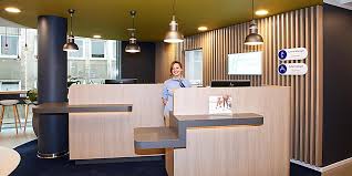 Nutzen sie das holiday inn express cologne muelheim als ausgangspunkt und entdecken sie die attraktionen von köln. Hotels In Muelheim An Der Ruhr Holiday Inn Express Mulheim Ruhr