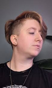 I am looking for someone to do a tattoo for me. I have been struggling with  mental health would love to get something done so I can look at it every  day.