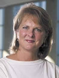 Deirdre Gregg's Instagram, Twitter & Facebook