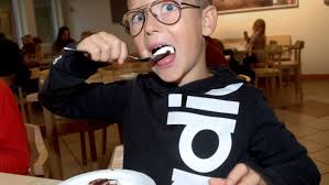 Måltidens dag firades med glassbuffé: ”Allra helst skulle det ha varit  godis på tallriken”