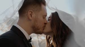 Gabrielle Sapp + Adam Grosshanten