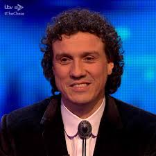 It's finally time for the moment many of you have been waiting for...  Introducing the BRAND NEW Chaser: Darragh "The Menace" Ennis 😱, Some of  you may remember Darragh from an episode of The Chase in ...