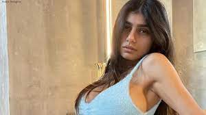 Explore mia khalifa profile at times of india for photos, videos and latest news . Mia Khalifa Unterstutzt Bauernprotest Sagt Hor Nicht Auf Mit Dem Internet