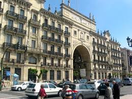 Der kredit, der sie ans ziel bringt. Edificio Del Banco Santander Aktuelle 2021 Lohnt Es Sich Mit Fotos Tripadvisor