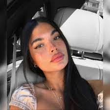 Bibi Vazquez's Instagram, Twitter & Facebook