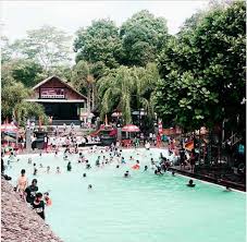 Video yang merekam aksi tak terpuji sepasang remaja di sebuah kolam renang yang ramai viral di media sosial. 14 Kolam Renang Di Bogor Yang Seru 2021 Harga Murah Nyaman Buat Rekreasi Keluarga Kepengen Wisata