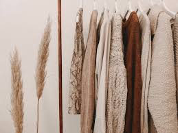 Mar 26, 2021 · before you shop your closet or hit the mall, consider these 12 expert tips from stylists and photographers regarding what to wear (and what not to wear) for your upcoming engagement shoot. 350 Wardrobe Pictures Hq Download Free Images On Unsplash
