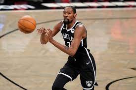 The large laces are spread wide and low to give kd the sensation of being locked into the midsole. Nba 17è™Ÿçš„è…³å»ç©¿18è™Ÿçš„éž‹kd æˆ'é‚£è©²æ­»çš„å¤§è…³è¸©ç·šäº† é‹å‹• Nownewsä»Šæ—¥æ–°èž