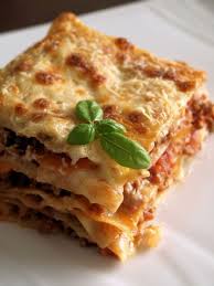 Lasagnes A La Bolognaise On Ne Sait Pas D Ou Vient Le Bœuf Mais Puree Ce Que Ca Fait Envie Recettes De Cuisine Lasagne Bolognaise Recette
