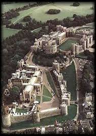 Le centre de londres est à 40 km de l'hôtel et l'aéroport de londres heathrow se trouve à 15 minutes en voiture. 270 Idees De Windsor Castle En 2021 Chateau Le Manoir Chateau De Windsor