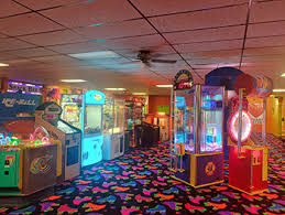 This does not mean that they are not interesting, but on the contrary, they are even more popular. Skateland Savoy Fun Shop Arcade