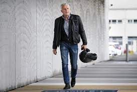 Berichten over zijn ziekenhuisopname, mogelijke overlijden en zijn toestand worden willekeurig de wereld ingeslingerd. Neergeschoten Peter R De Vries In Het Ziekenhuis Overleden De Volkskrant