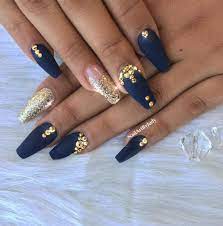 Como por ejemplo, tranquilidad y crecimiento. Trend Spotting Navy Blue Nailstyle Bluenail Unasbrillantes Unas Para Quinceaneras Unas Color Azul Unas De Gel Bonitas