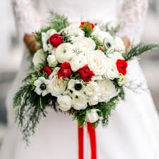 Check spelling or type a new query. Martha Stewart Seven Flowers Professional Florists Wouldn T Use For Their Own Wedding Arrangements Kitanim