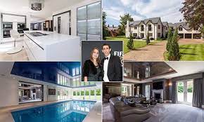 Sei stato a pension haus maria? Man Utd Star Angel Di Maria S House Up For Sale For 4 1million Daily Mail Online