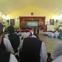 Pasukan smk penrissen no.1 dimasukkan kedalam kumpulan b. Photos At Smk Penrissen No 1 Kuching Sarawak
