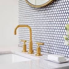 Black And White Penny Round Tile Ann Sacks On Instagram The Classic Penny Round Navy Grout Savoyseptember Mosaicmonday Des Penny Tile Blue Bathroom Tile Penny Tiles Bathroom Floor