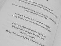 Makna tauhid tauhid secara bahasa merupakan mashdar (kata benda dari kata kerja, ed) dari kata wahhada. 300 Ayat Deep Ideas In 2021 Inspirational Quotes Life Quotes Quotes