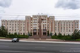 Værvarsel for tiraspol, mandag dagtid: Transnistria Parliament In Tiraspol Transnistria Soviet Architecture