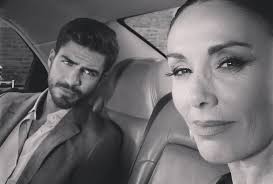 Viviana saccone presentó a misterioso hombre que guarda un gran parecido con un famoso viviana saccone contó la intimidad de su relación con un hombre 25 años menor: Romance En Separadas Viviana Saccone Muy Cerc Viviana Saccone Shotoe