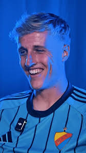 Sista gruppspelsmatchen! NordVPN lottar ut 6 biljetter till matchen mot  Shamrock Rovers på torsdag! För att delta i tävlingen så behöver du bara  Gilla och Dela detta inlägg. Tre lyckliga vinnare får