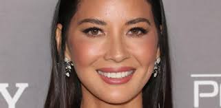 La actriz de Marvel, Olivia Munn, anuncia que padece cáncer de mama