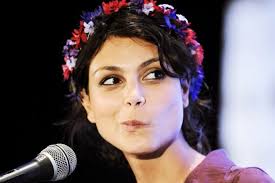 Desktop, tablet, iphone 8, iphone 8 plus, iphone x, sasmsung galaxy, etc. Morena Baccarin Face Wreaths Women Actress Hd Wallpapers Desktop And Mobile Images Photos