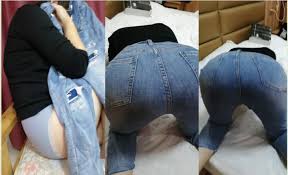 중년 아줌마 보지 가슴 자극하는 짜릿한 순간