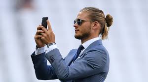 Han forlod familien på atlanterhavsøen allerede. Sexyrurik Iceland S Gislason Promised Stadium Expansion To House His Female Fans At Sv Sandhausen Goal Com