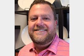 Mobile Fixture President Talks Ecommerce Competition