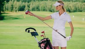 What are the best women's golf clubs. Best Womens Petite Golf Club Sets 2021 For Longer Straighter Shots