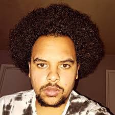 Deshawn Roberson's Instagram, Twitter & Facebook