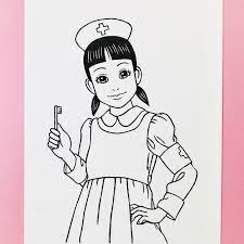 みんな 見て見て じゃじゃ ん 今年のハロウィンはナースになってみたよ キマってるでしょ 女の子は歯が命 みんなも ちゃんと歯みがきしなきゃダメダメだよ ナースの衣装を身にまとったものの それっぽい小道具が見当たらず なぜか歯ブラシを片手に