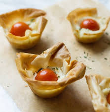 1001 Idees Pour Faire Un Amuse Bouche Aperitif Facile Et Savoureux Recette Tapas Facile Aperitif Facile A Faire Aperitif Facile