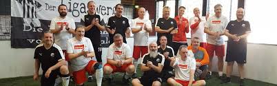 • • • there´s always money in the banana stand! Freundschaftskick Beim 1 Fc Koln Sv Sandhausen