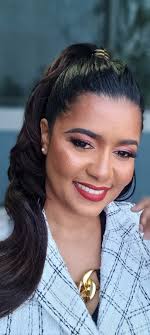 Here's our stunning hostess of The Hangout. The Feliz Robertson brings the  vibes every Monday to Friday, 9 AM to 12 PM!