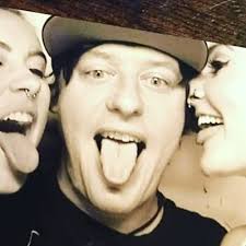 Sean Klippel (@KlippelSean)