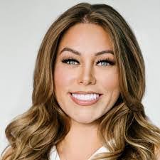 Fallon Nixon's Instagram, Twitter & Facebook