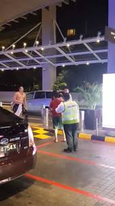 Mbs casino taxi stand mbs tower 1 a b taxi drop c off only. Lao Peh Road Sg Fighting At Mbs Casino Taxi Stand Facebook